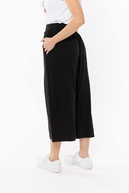 Essential Wide leg pants crop black