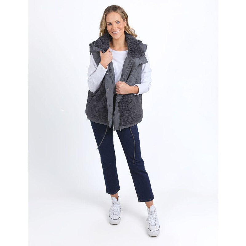 Alaska quilted vest charcoal