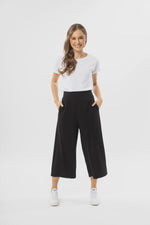 Essential Wide leg pants crop black