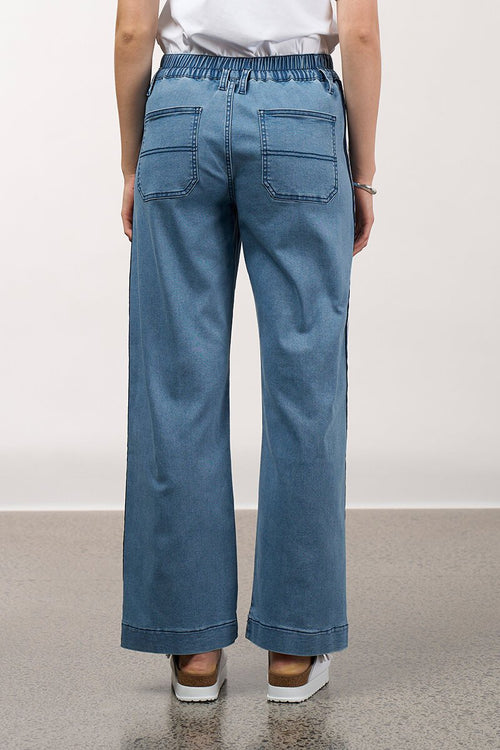 Charli pant light denim