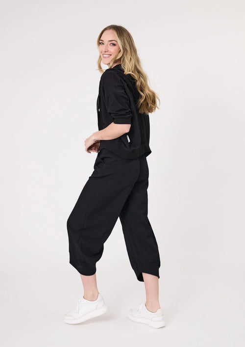 Larissa pant black