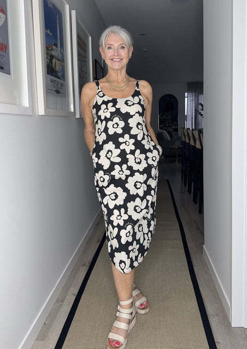 Maddie dress black white floral