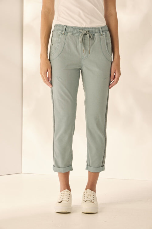 Zane boyfriend jean with tape seamist
