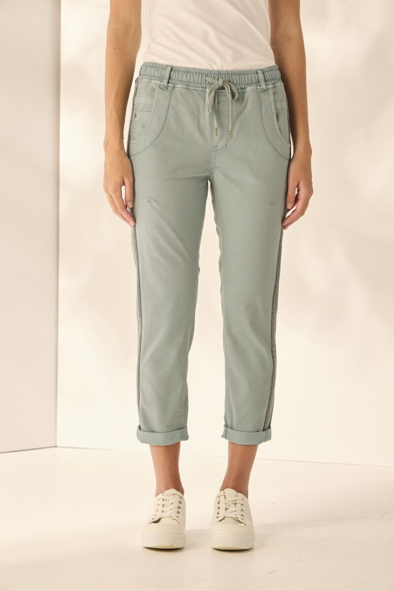 Zane boyfriend jean with tape seamist