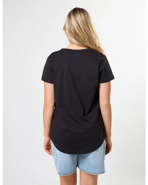 Classic Tee black true icon stripe