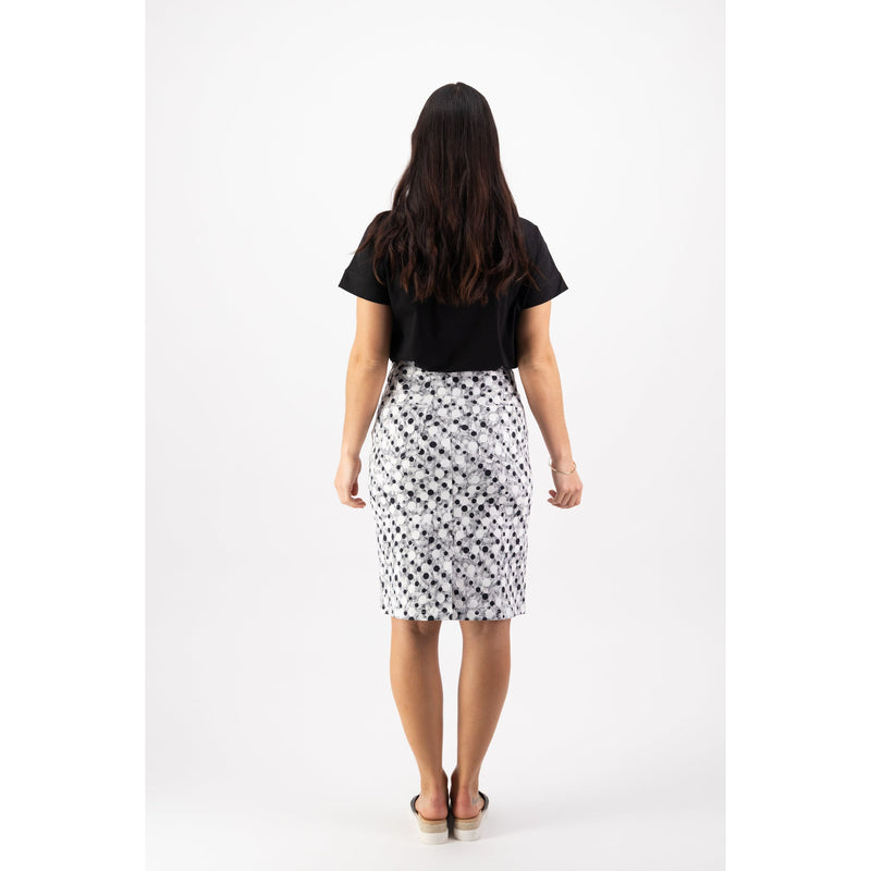 printed light weight skirt oreo